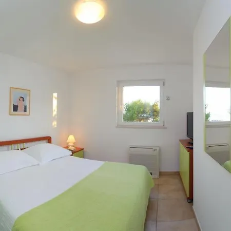 In With Sea View, Terrace, Air Conditioning, Wifi 201-1 * Brela