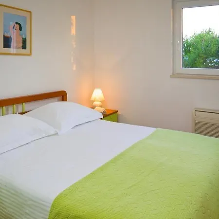 Apartment In With Sea View, Terrace, Air Conditioning, Wifi 201-1 *